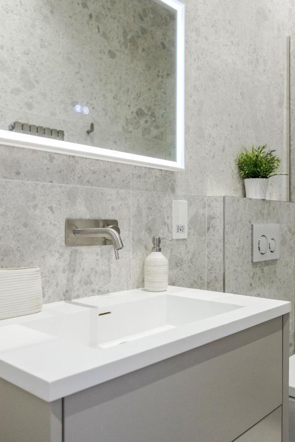 Beautiful 2 Bedrooms Split Level Fulham Apartment London Ngoại thất bức ảnh